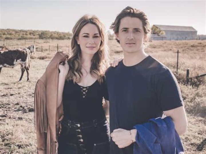 Who Is Kelly Frye Husband Nicholas Campbell? Meet The Couple On Instagram