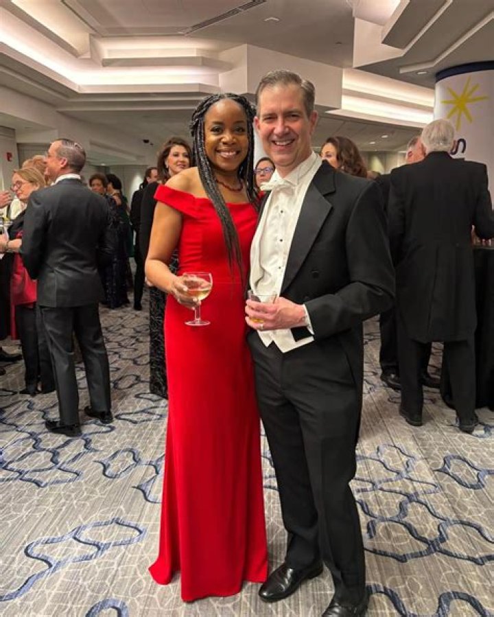 Who Is Kimberly Atkins Stohr Husband Greg Stohr? Married Life Kids and Family