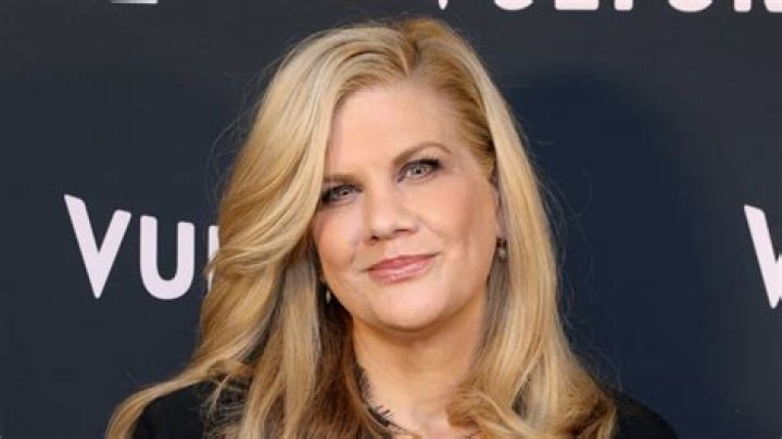 Who Is Kristen Johnston, Where Is She Now? Mom, Age, Height, Weight
