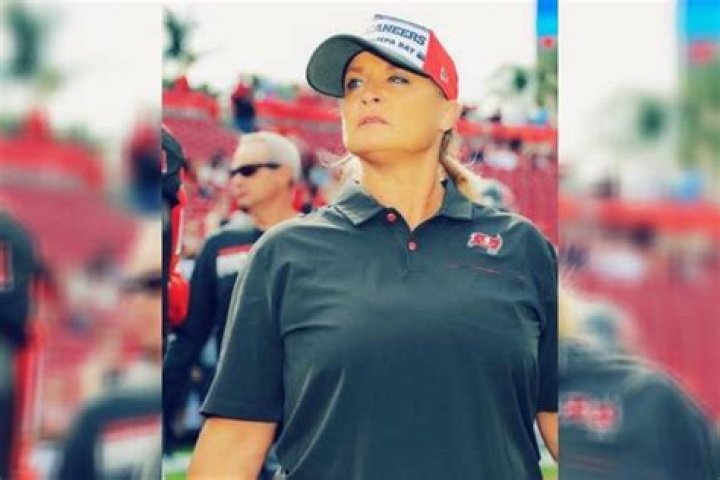Who Is Lori Locust? Wikipedia, Biography , Everything On Her Husband Age, Salary