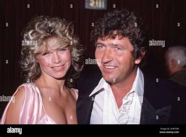 Who is Mac Davis Wife? Lise Kristen Gerard Bio, Age, Children, Mac Davis Death