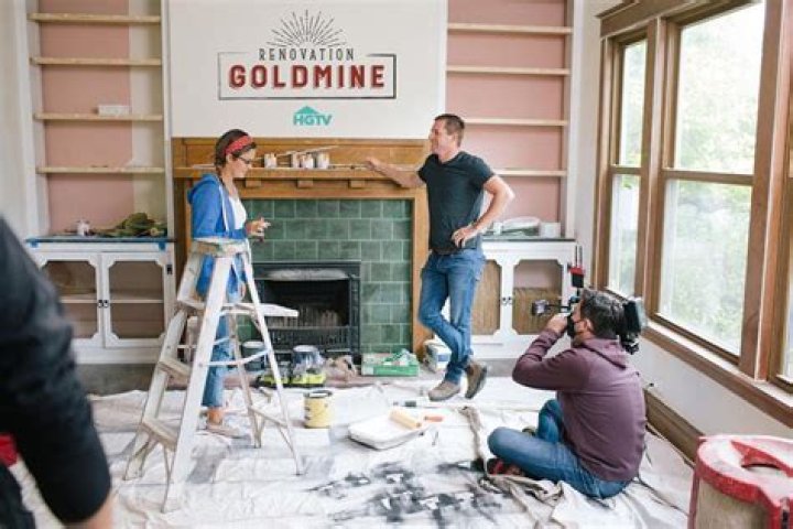 Who Is Meg Piercy? Meet The HGTV Renovation Goldmine Host