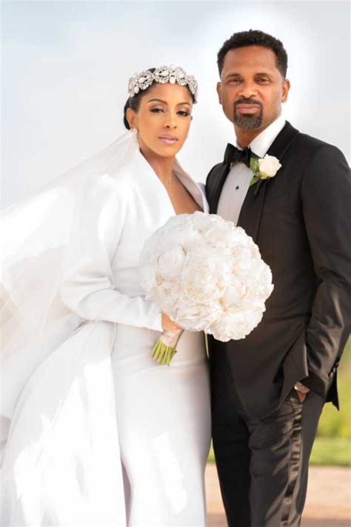 Who is Mike Epps new wife? How did Mike Epps meet his new wife? How long has Mike Epps been with his new wife?
