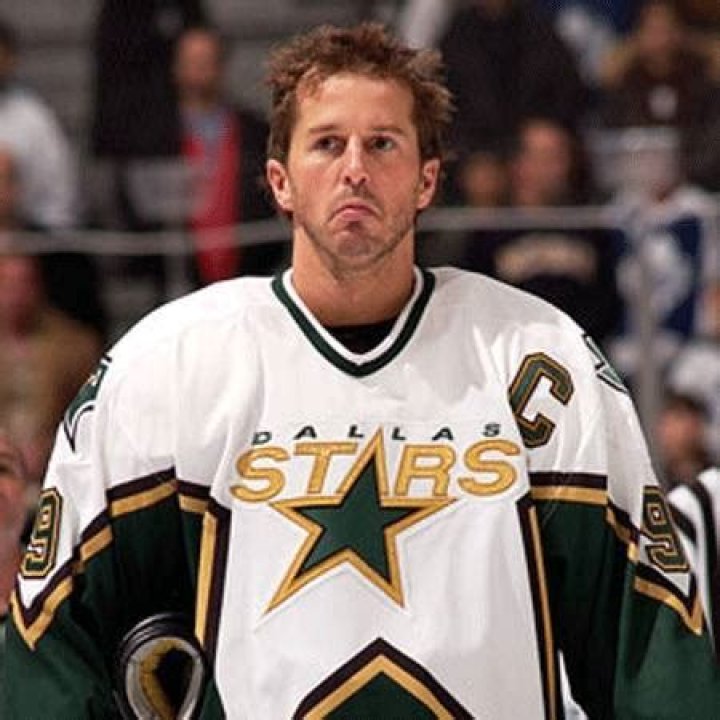 Who is Mike Modano? See Net-worth, Quote, Awards, Fact, Wiki