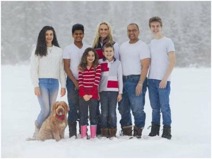 Who Is Niki Tshibaka? Kelly Tshibaka Husband Wikipedia and Family Details