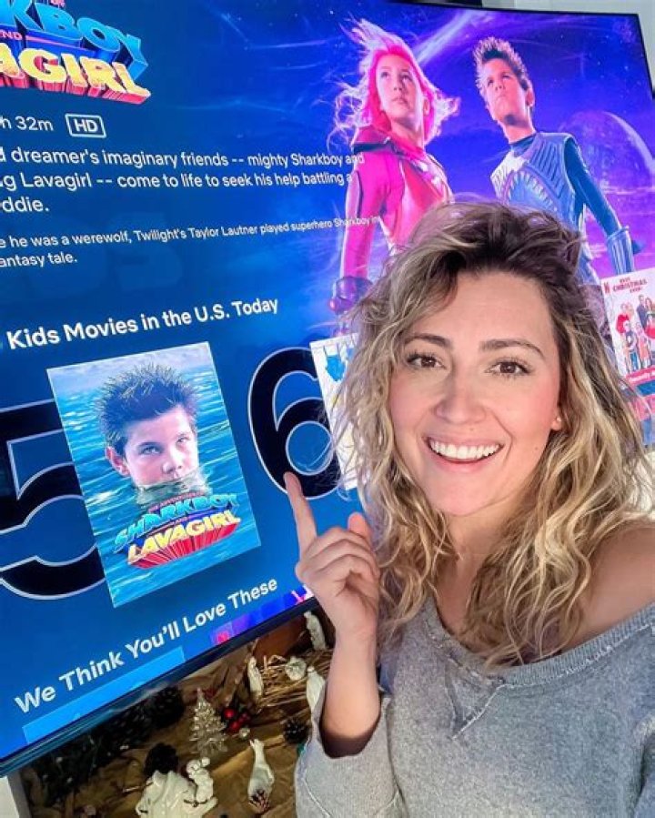 Who Is Taylor Dooley Lava? Meet “Lava Girl” Actress On Instagram