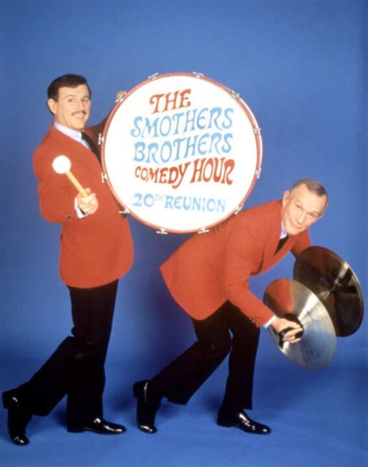 Who was Tom Smothers’ sister Sherry Smothers?