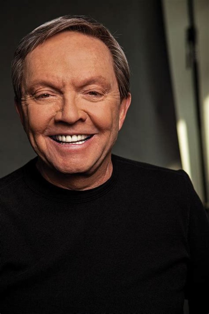 William Theisen Net Worth: How Rich is Former Owner of Godfather’s Pizza?