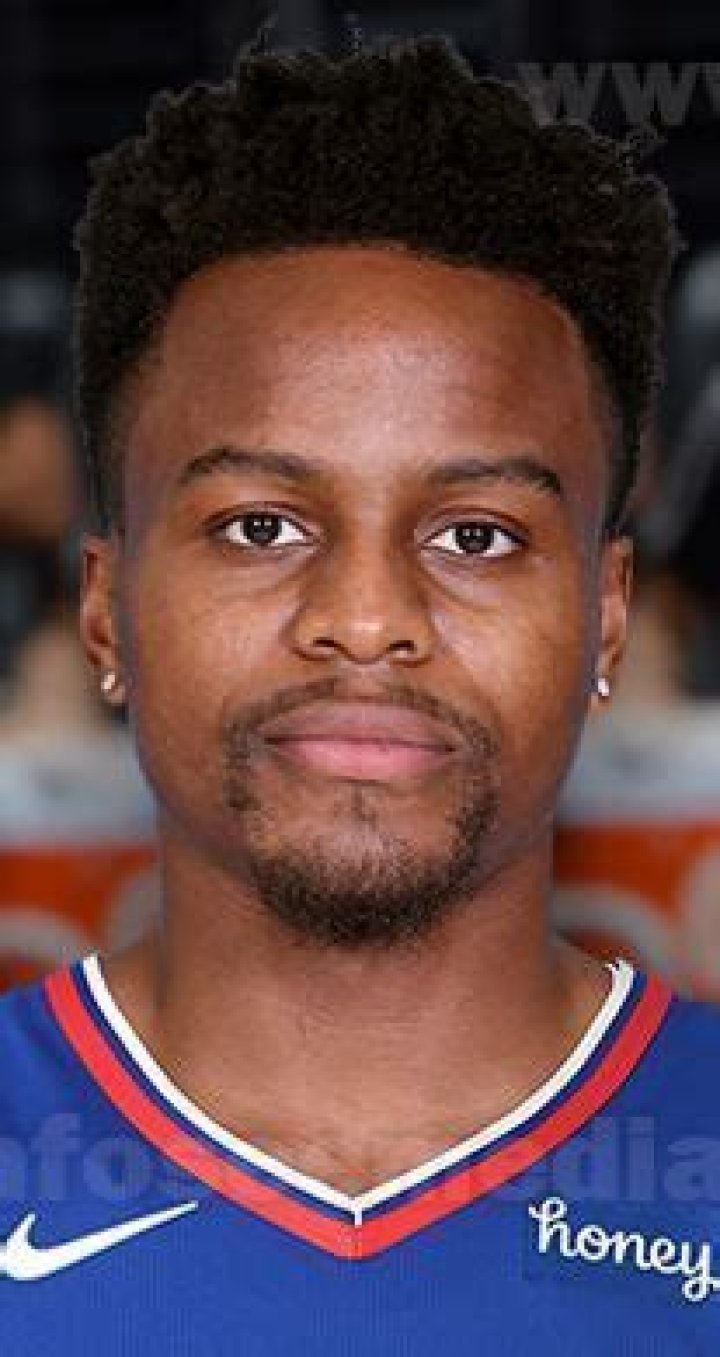 
Yogi Ferrell Height, Weight, Net Worth, Age, Birthday, Wikipedia, Who, Nationality, Biography 