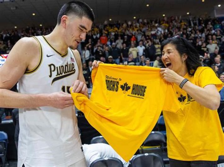 Zach Edey Parents And Everything About The Basketball Player